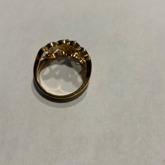 Vintage Heart Ring with a Diamond - Picture 12 of 12